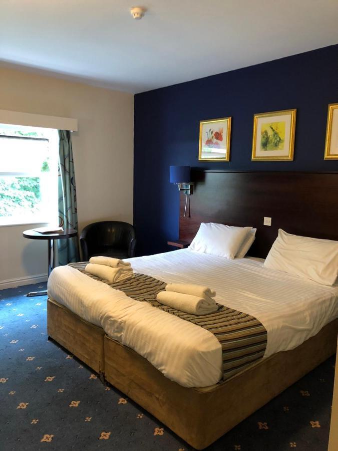 Stafford South Hatherton Hotel Penkridge Exteriör bild