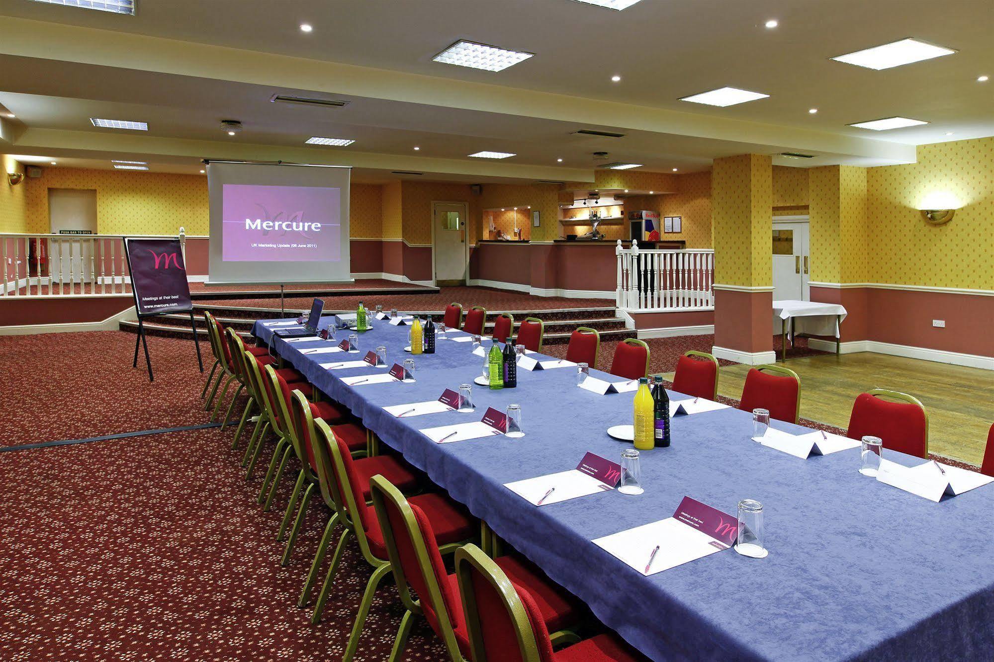 Stafford South Hatherton Hotel Penkridge Exteriör bild