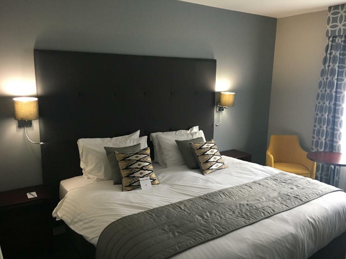 Stafford South Hatherton Hotel Penkridge Exteriör bild